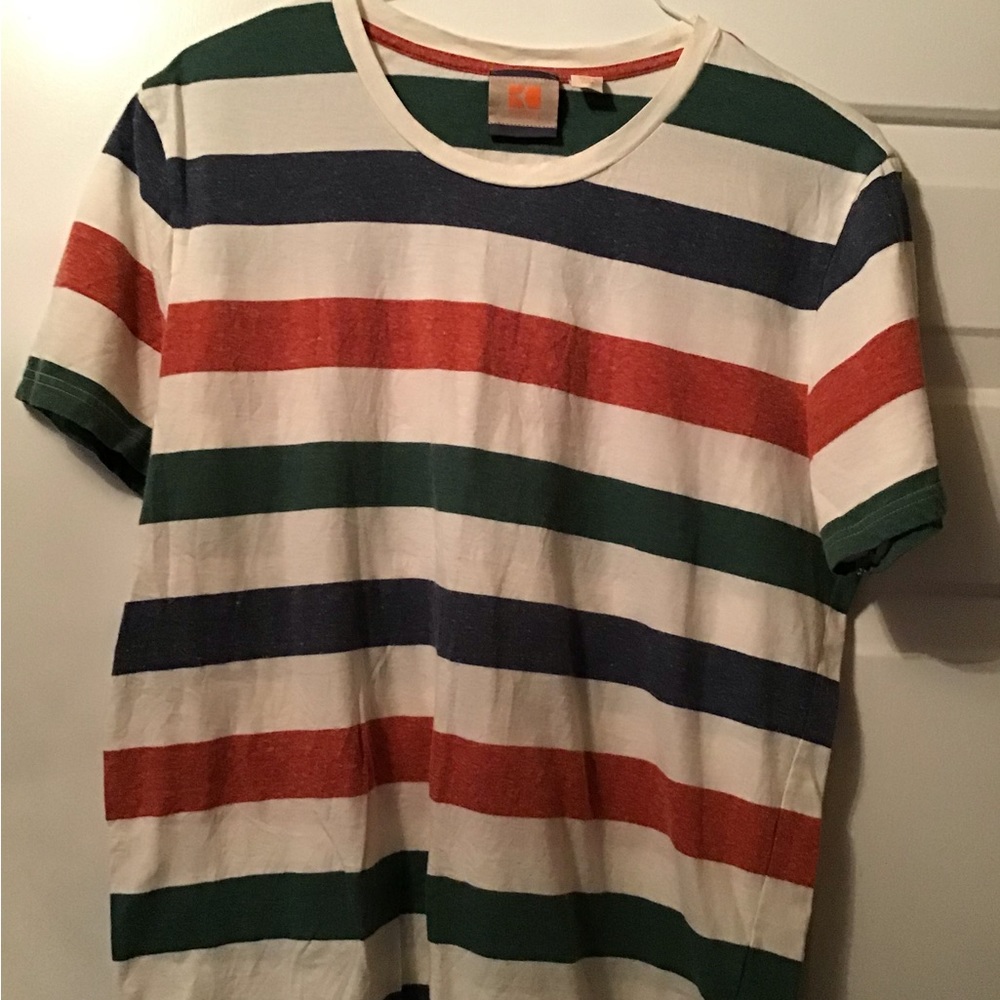 NWOT - Boss Short Sleeve Shirtin Size XL
